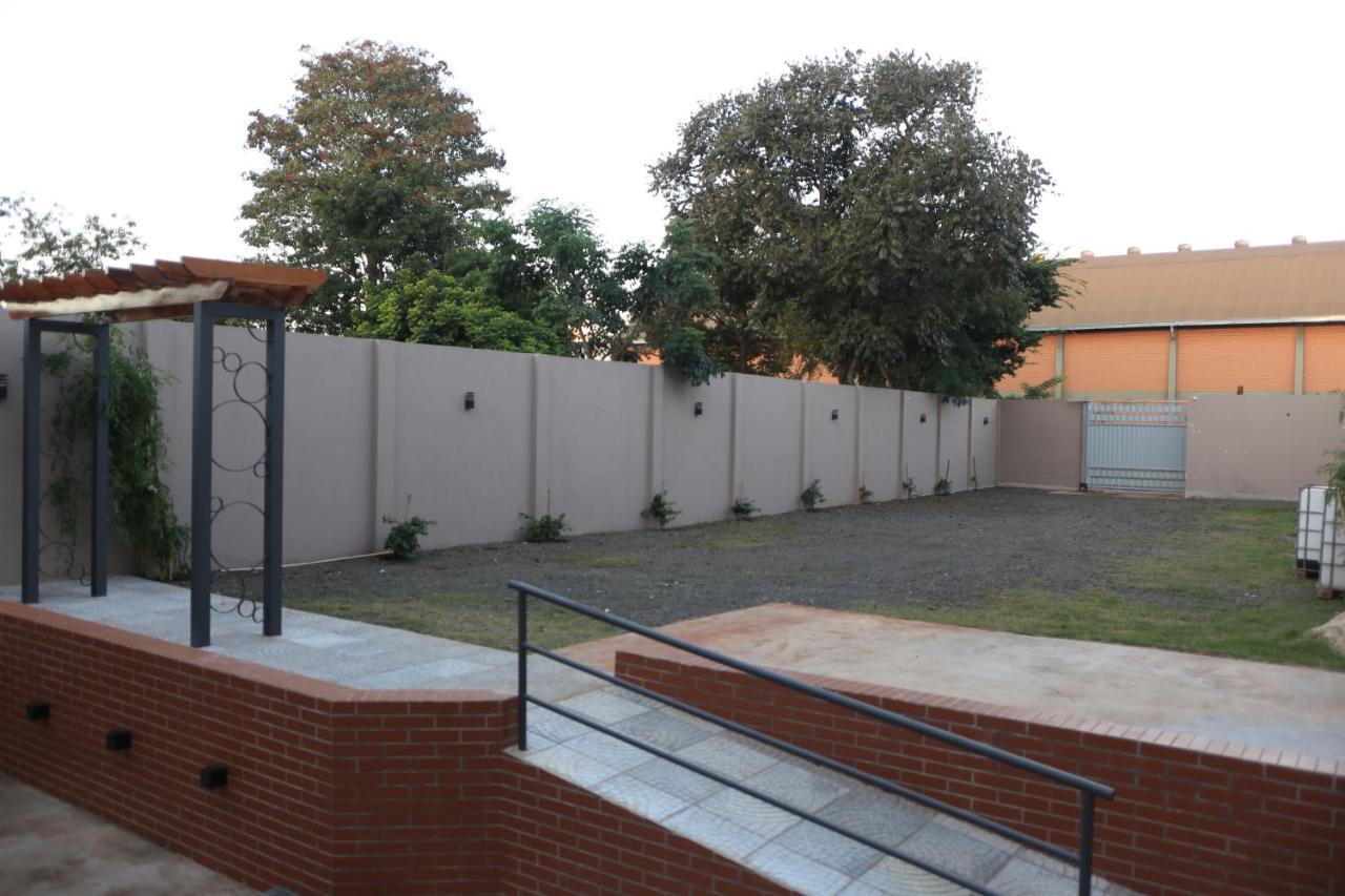 Nova Hotel Ciudad del Este Bagian luar foto