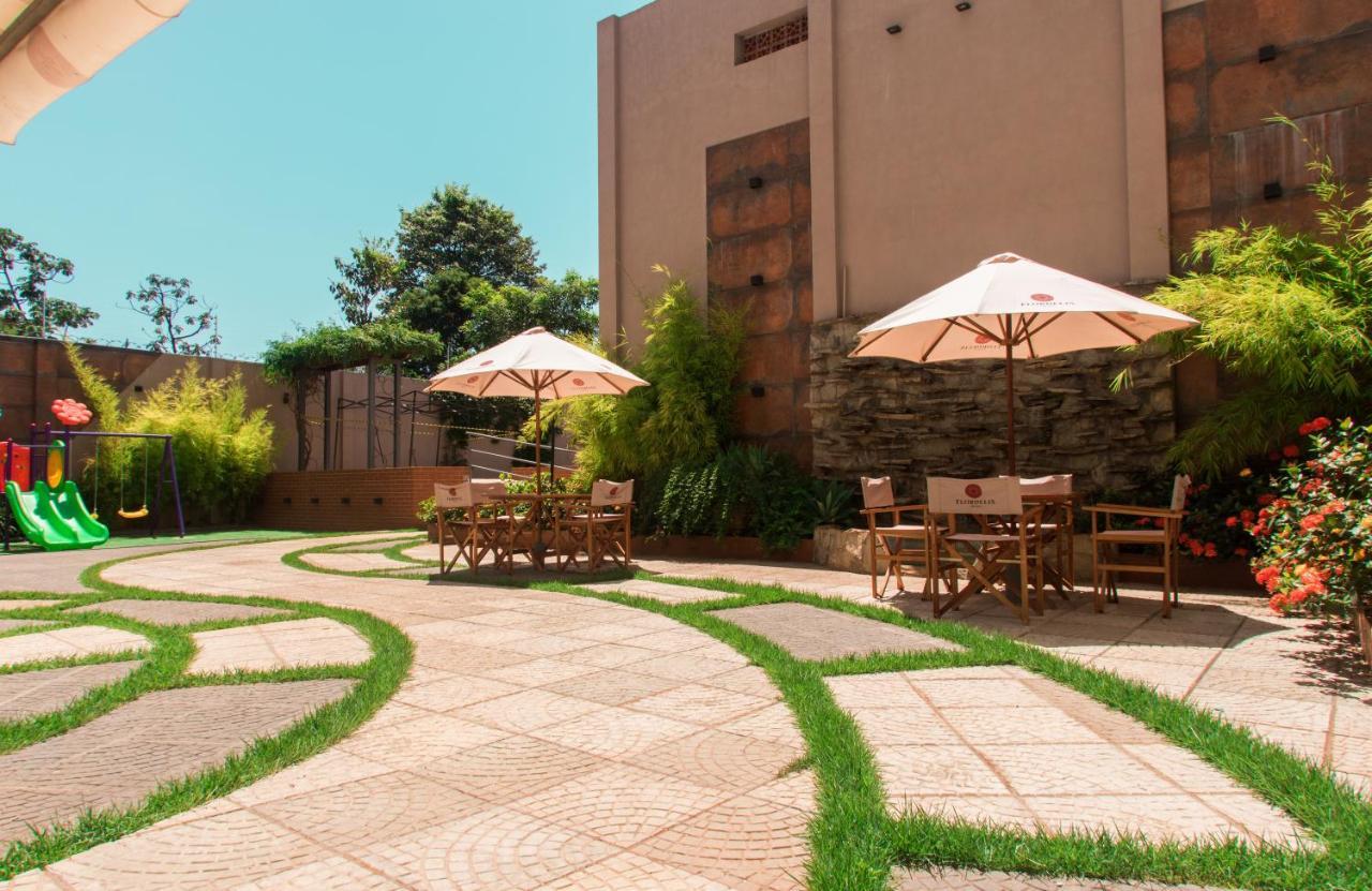 Nova Hotel Ciudad del Este Bagian luar foto